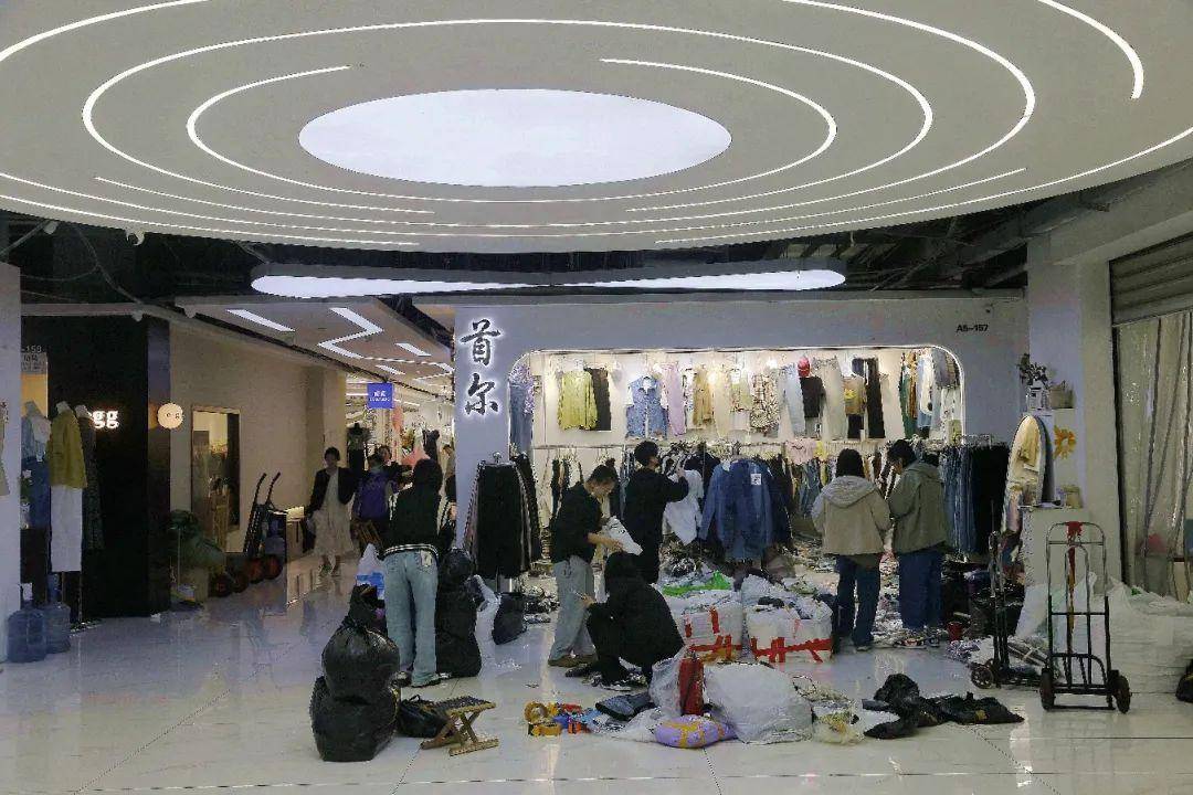 封面故事 | “三駕馬車”齊驅,即墨市場商貿業點燃轉型升級燎原之火--專訪即墨區市場建設服務中心黨組書記、主任王連玉