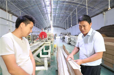 太康王集 拉長(zhǎng)產(chǎn)業(yè)鏈 興農(nóng)促脫貧 發(fā)展商貿(mào)